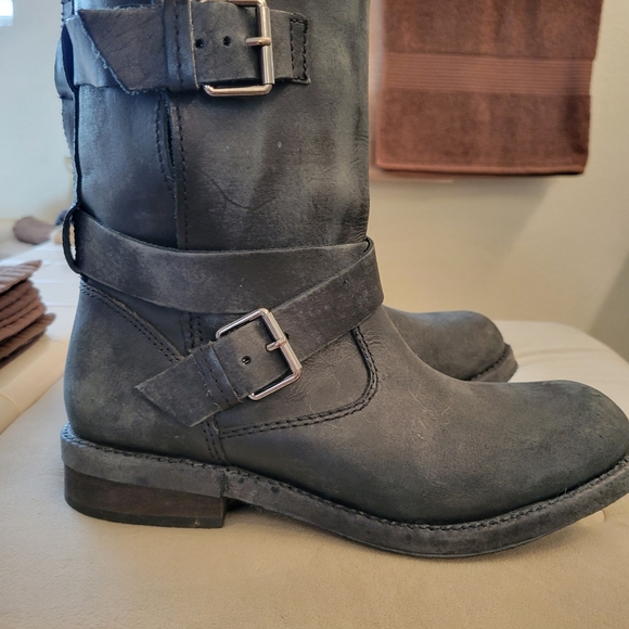 Zara Distressed double buckle moto boots size 8 - Picture 5 of 7